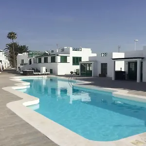  Apartment Relax & Pool Next To The Spain